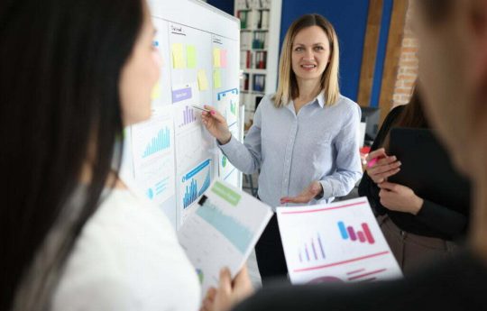 SSUCv3H4sIAAAAAAAACpxVy27bMBC8F+g/BDyXAN+P/krRw4qkYiKyaEiUmyDIv5eWRId2kbToxTBnl8ud4Q71+vXLwwPqYI4OfX94vazKOg7DMucJckxjgcm3HZ/C6MPUIueJK9ICwcecpghDC3aQ3WGEYyjguAzDBX5bg2jOkJc5zM3p82HJOUxzTu6pwLxWcTCeoQBMV+QUnzO0KZTxqW+BLj6udU6HlFMbAJ+6UI+gFfXhlOaY1+y5TT+l0cubZtKQlqlLz+12GOD4clNvCnCcc1yZt0RumqKNHg5yeCwC3ihS7+fHtn6ogb1aLiGE9uqbhEu3YhXaiv/Xzu3PzyvFxzC6C8fXt6brKQwBtlvce0RKaCe1tNgSbrBg3mGjNcee8sBFZ8E4WU9GFKiGHjpsaW+xoMzhztmACfRWES2dBn9NFh1jHaUWBwEOC0Is7qQQOAQWuC/JNNhrMjdAhHQcByk9FkAY7kLncA/W+WCAciJWshtD9PSrjN5xFX/nBouPqbmMc3IwrMPRCHCaoovjY7Mt5cNqlbrNpWXM00srOBpSOkE3XIajLzVDxQ8wzyXdV7ydj2LMdGzOGVNedd+rIl8G6LKknClLtSBcUyGkpAy1jjvEUmdtpza4nIYEPlwOvQ7JvRepYkJZxaS6zszVhHtM22rPxo9bTHPSxO6tuedIW33yh0u3BC3Me8K9YWuObIpU79aYapq4sXGN26aB6ug9ppvYjbn3BKNlU/ze52uOMZZsKdWVF9MdY9H5H7TXloqPtDecy4+0N5LYjySxhqq/SWqtNJ9St1azzy9XE0I026nffAJKYvSffAIQLdU5s0qaq3cqdVTuU9Py8/6Y7MTR03Kawjm6A6NElWfCkvfduwCISsXKuCh1Dd3zR8IQw4Tgu4Hu6SPGGLeC8fcS9+yRYKI8fsLw9anZecfLdaO+d1CePo5lp2h5JyFgo8Bj3jteiEnLelN2vf0GAAD//wMAAGD1VqoHAAA=